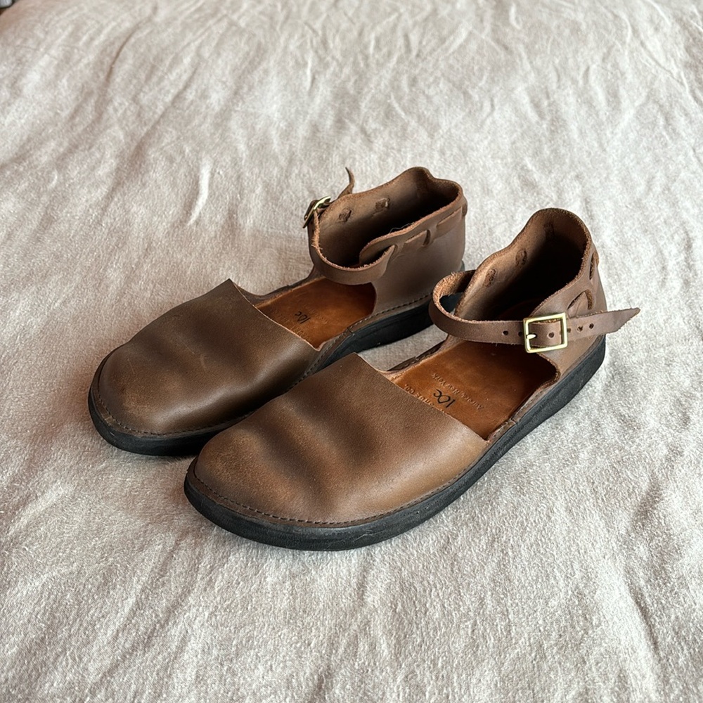 Aurora Shoe Co. Handmade Leather Mary Janes